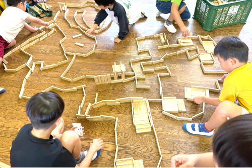 預かり保育「わか葉スクール」